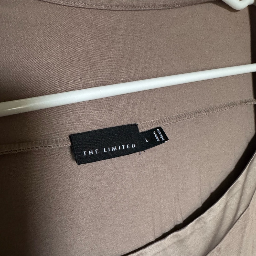 The Limited Women's Tan Short Sleeve Top - Picture 2 of 5